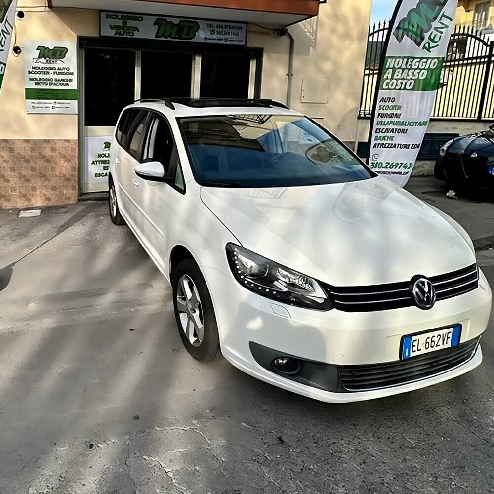 foto di volkswagen touran